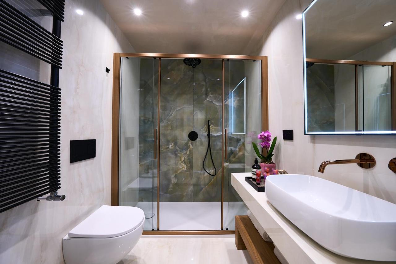 Luxury & Central Apartment Milan Exterior photo