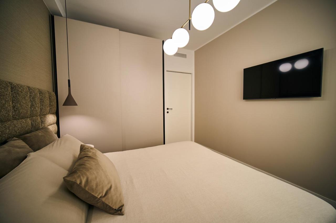 Luxury & Central Apartment Milan Exterior photo